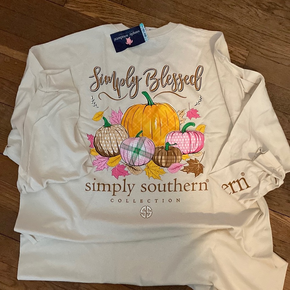 NWT Woman’s Simply Southern Fall Long Sleeve Tan Shirt Size XXL.